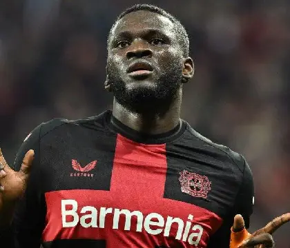 Victor Boniface in Bayer Leverkusen red kit